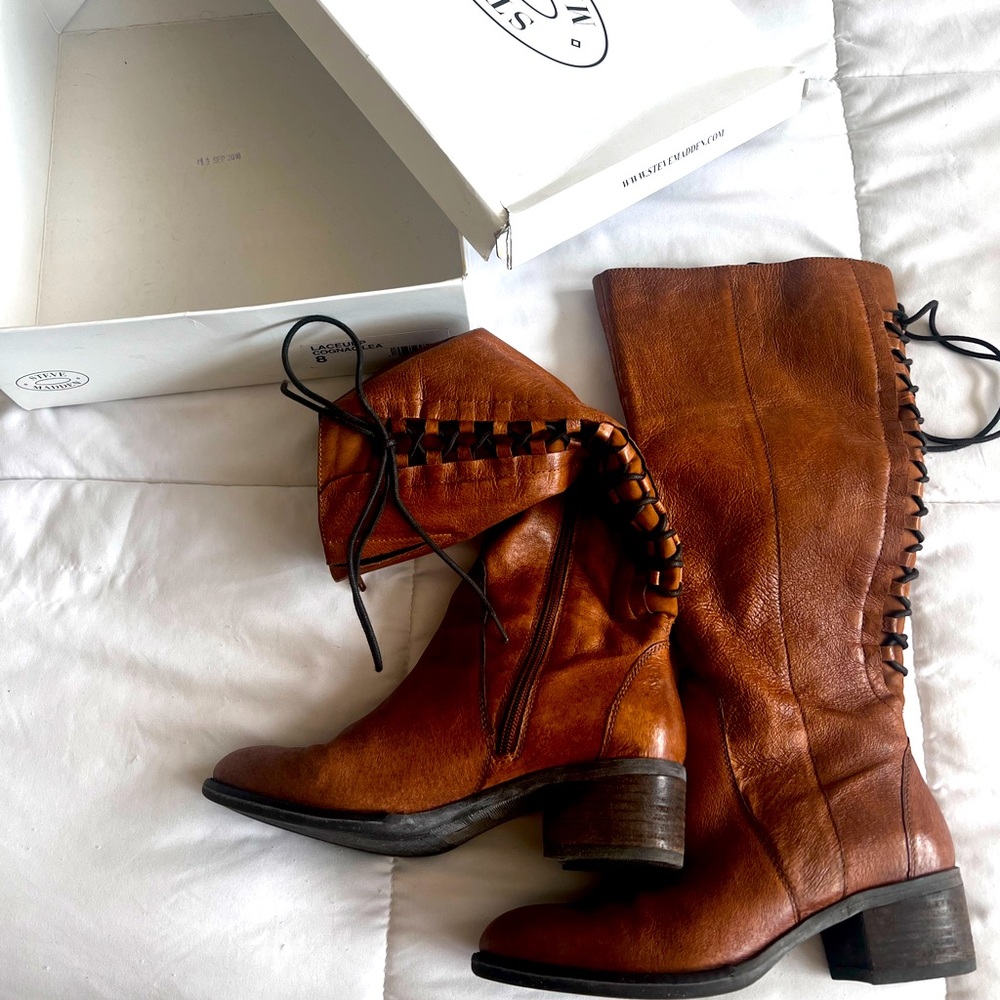 Steve madden lace up boots
